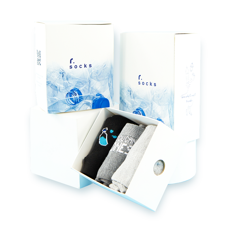 Shop online for sustainable cotton socks for men, sports socks, ankle socks and socks for women.