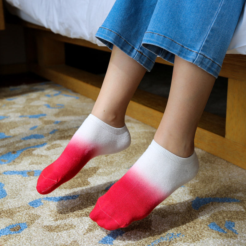 Shop online for high quality bamboo organic cotton sports socks, ladies socks, ankle socks and cool socks for men.