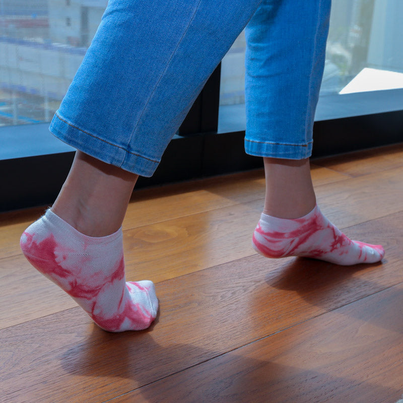 Shop online for high quality bamboo sports socks, ladies socks, ankle socks and cool socks for men.